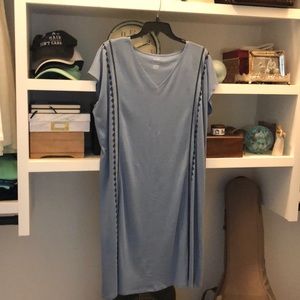 J Jill relaxed fit dress. Worn once. 60% Cotton, 40%Tencel. Cap Sleeve